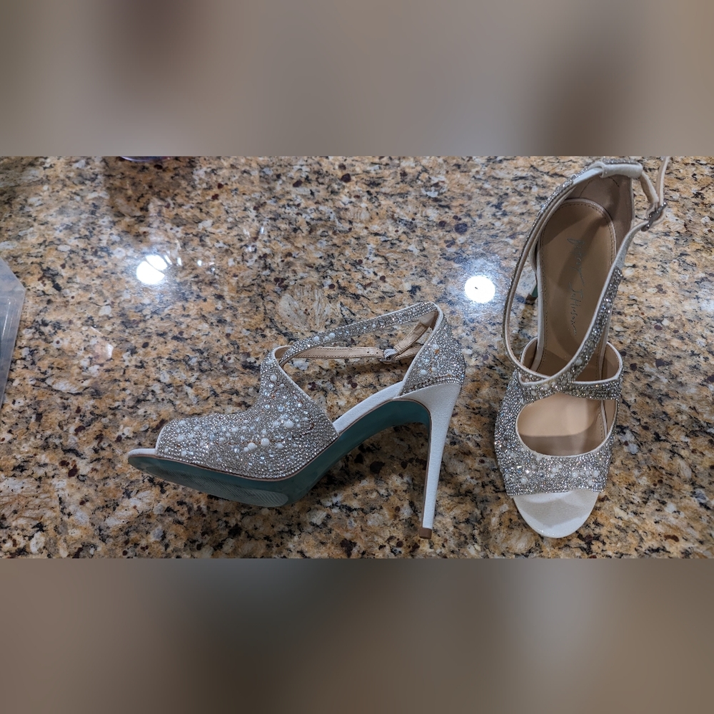 Betsy Johnson (David's Bridal) Sparkled Bridal Heels, Size 9